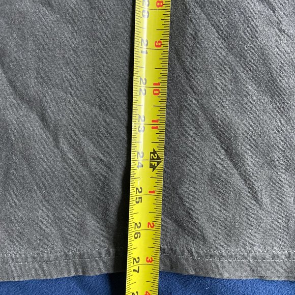 "Whiskey Helps" T-Shirt MED - Picture 9 of 9